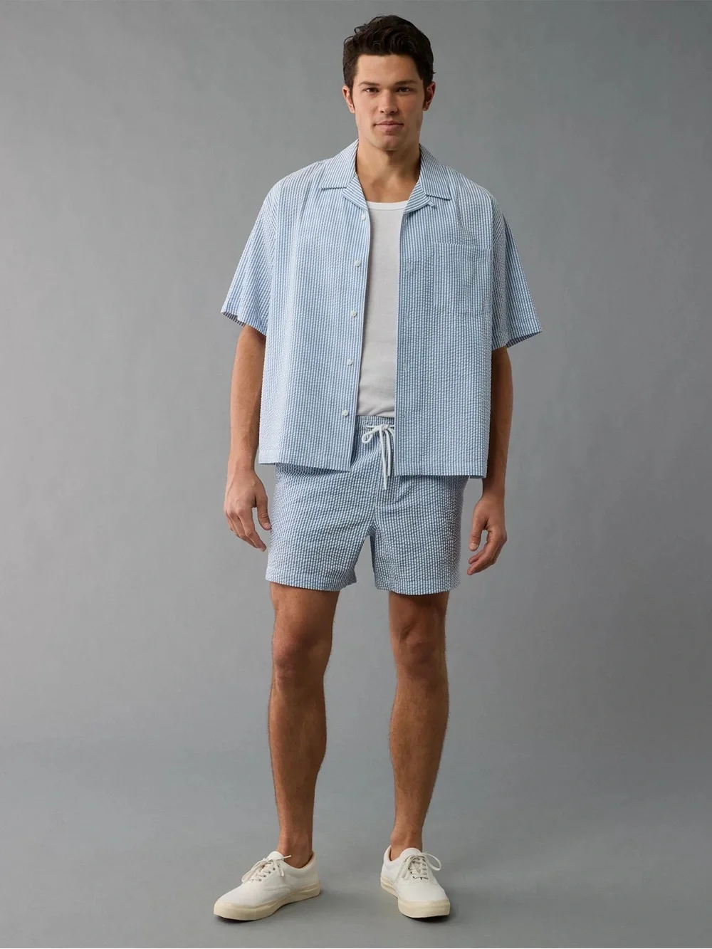 American Eagle 5” Swim Trunks Medium